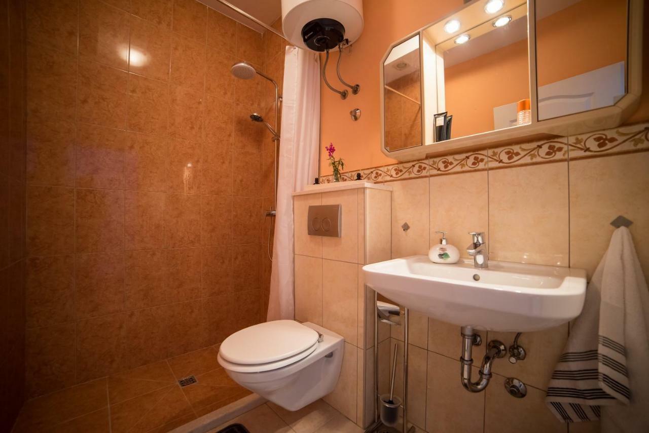 De Luxe Apartment Mediteran 2**** Zaton  Esterno foto