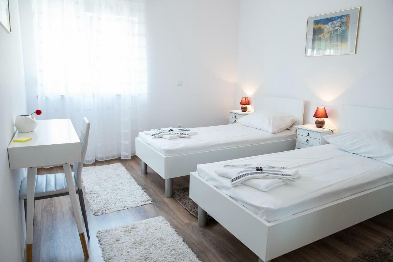 De Luxe Apartment Mediteran 2**** Zaton  Esterno foto